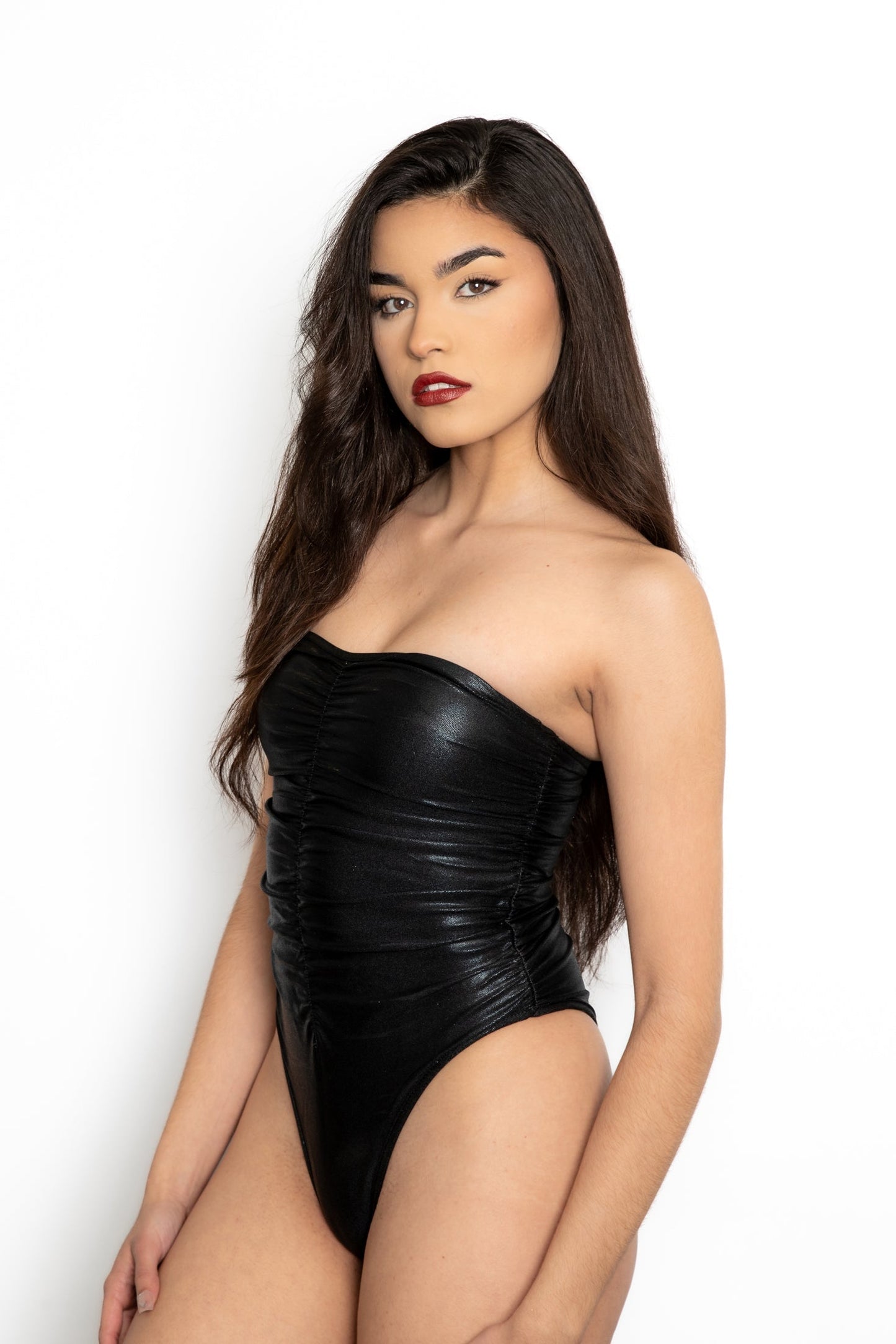 Selene Strapless Sweetheart One-Piece Swimsuit – Sculpting Elegance Meets Effortless Comfort