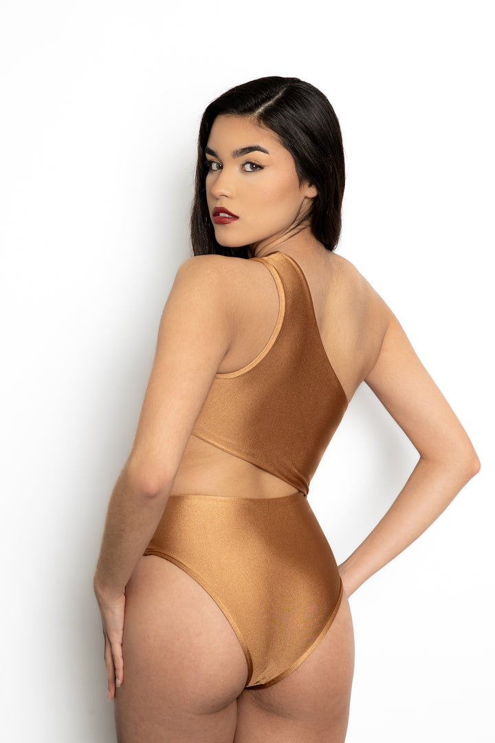 CORA ONE PIECE IN HAZELNUT