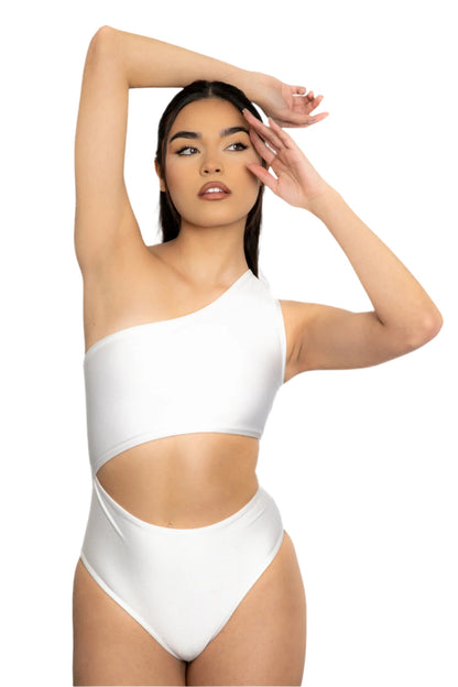 Cora One-Piece Swimsuit – Effortless Elegance Meets Flattering Comfort